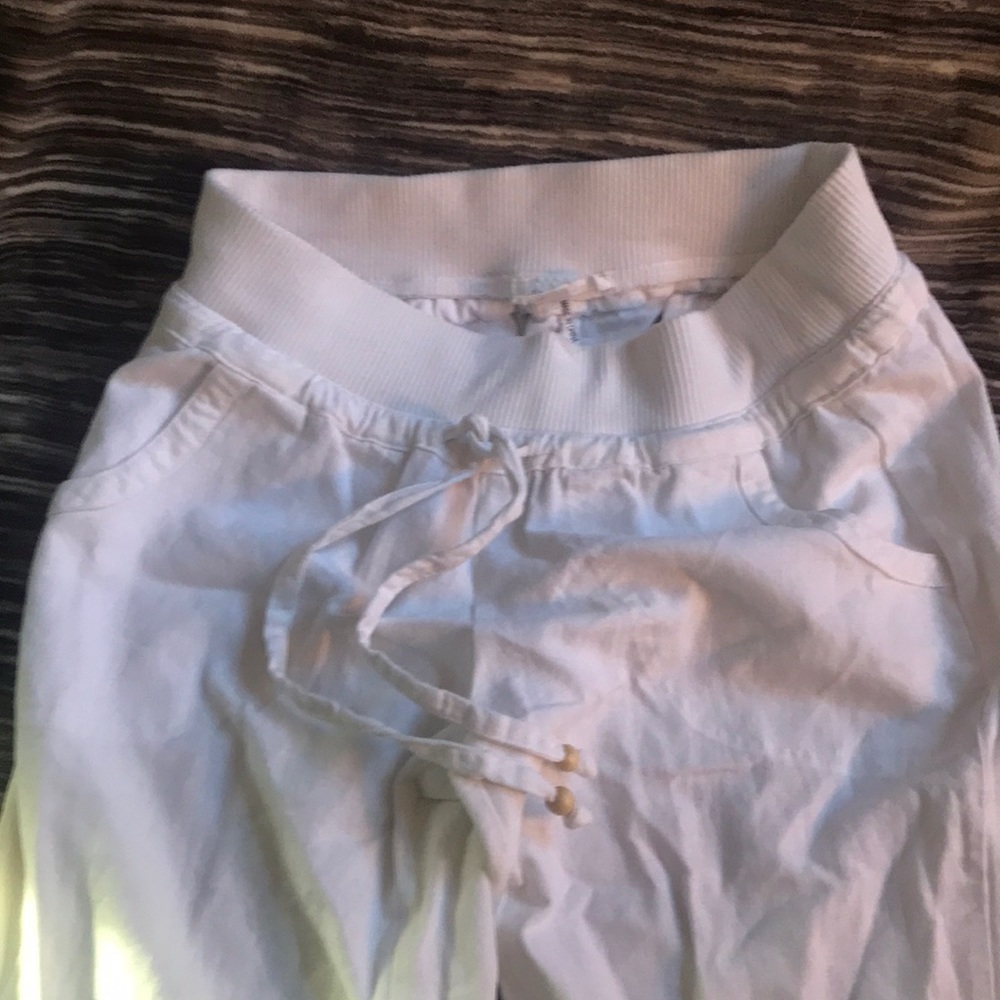 Love tree white linen pants small bell, no tears or snags